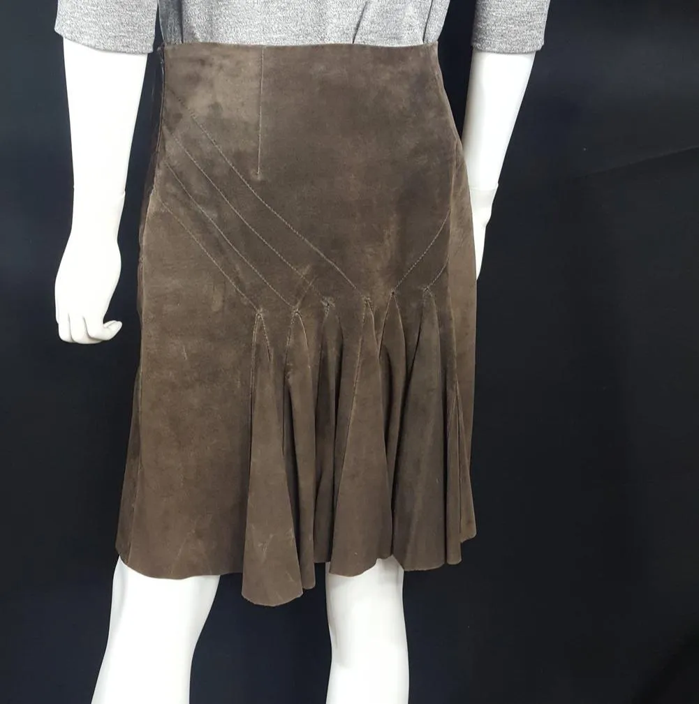 DVF Suede Pleated Mini sz. 8