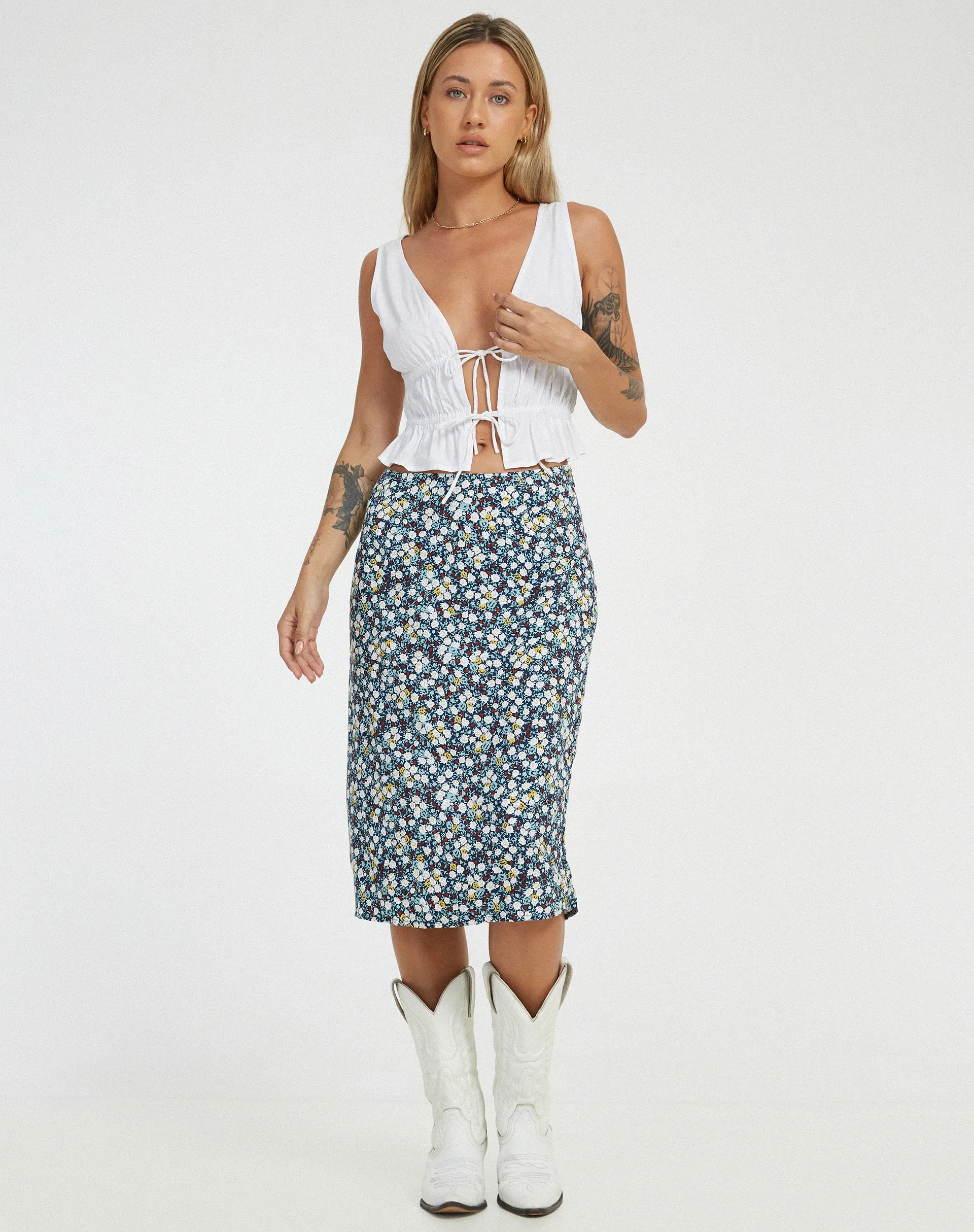 Harriet Midi Skirt in Floral Field Navy