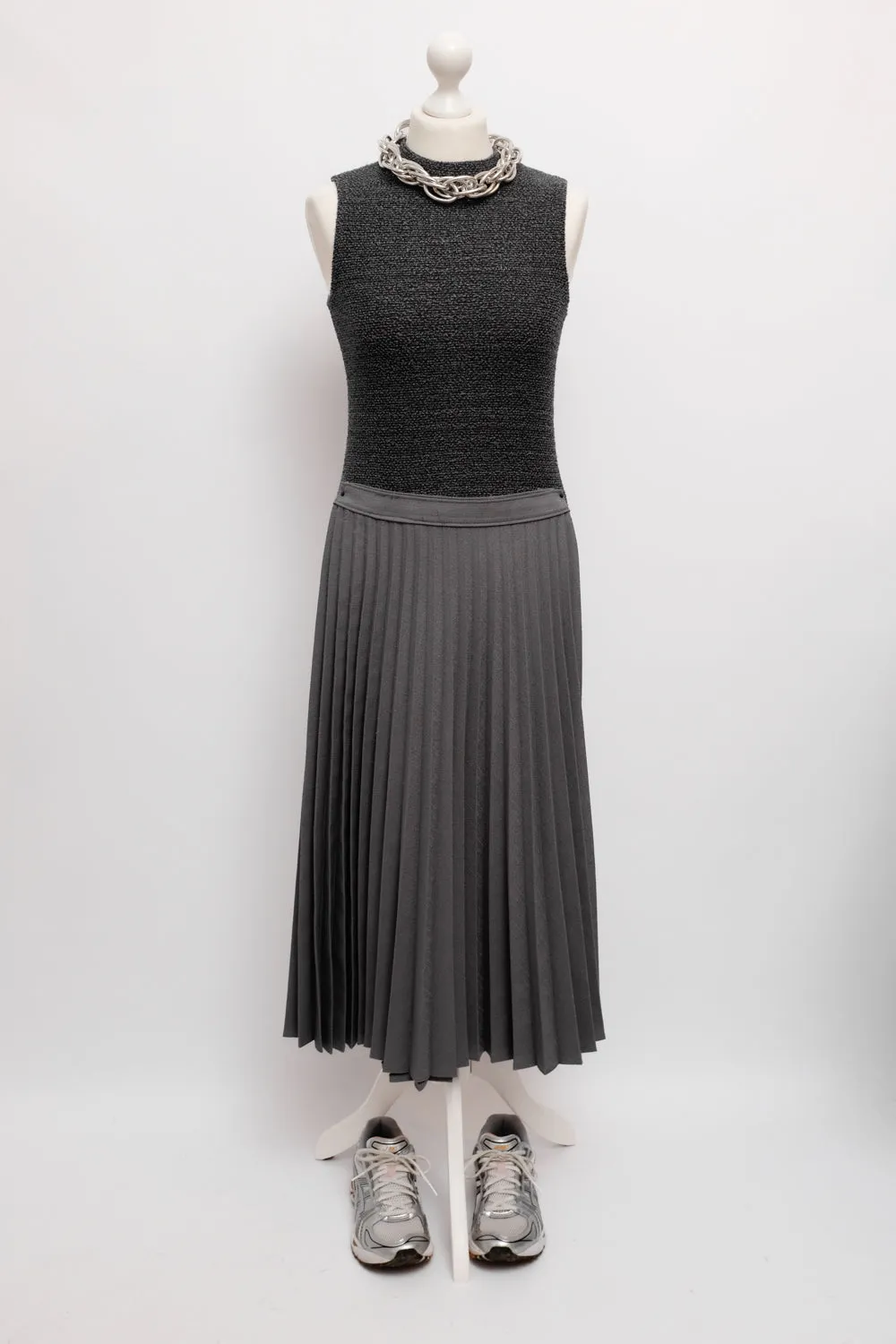 PLEATED GREY MIDI VINTAGE SKIRT