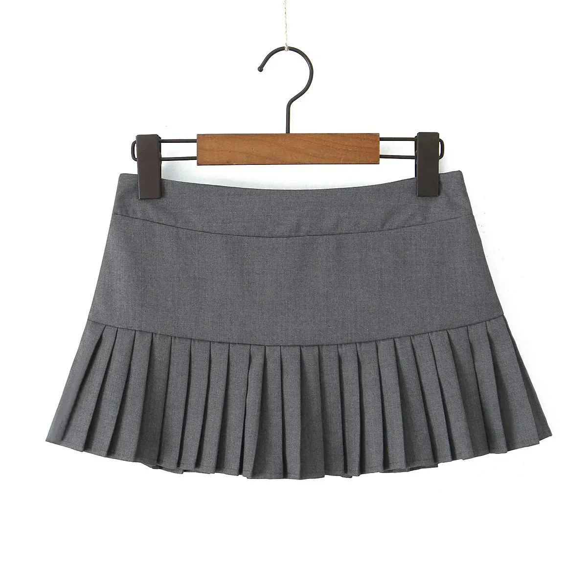 Solid Pleated Low Charming Waist Short Skirt