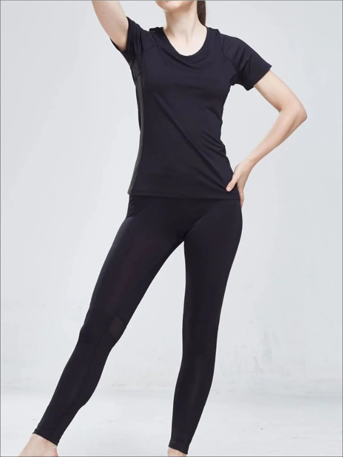 Women's Perforated Detail Workout Top And Legging Set