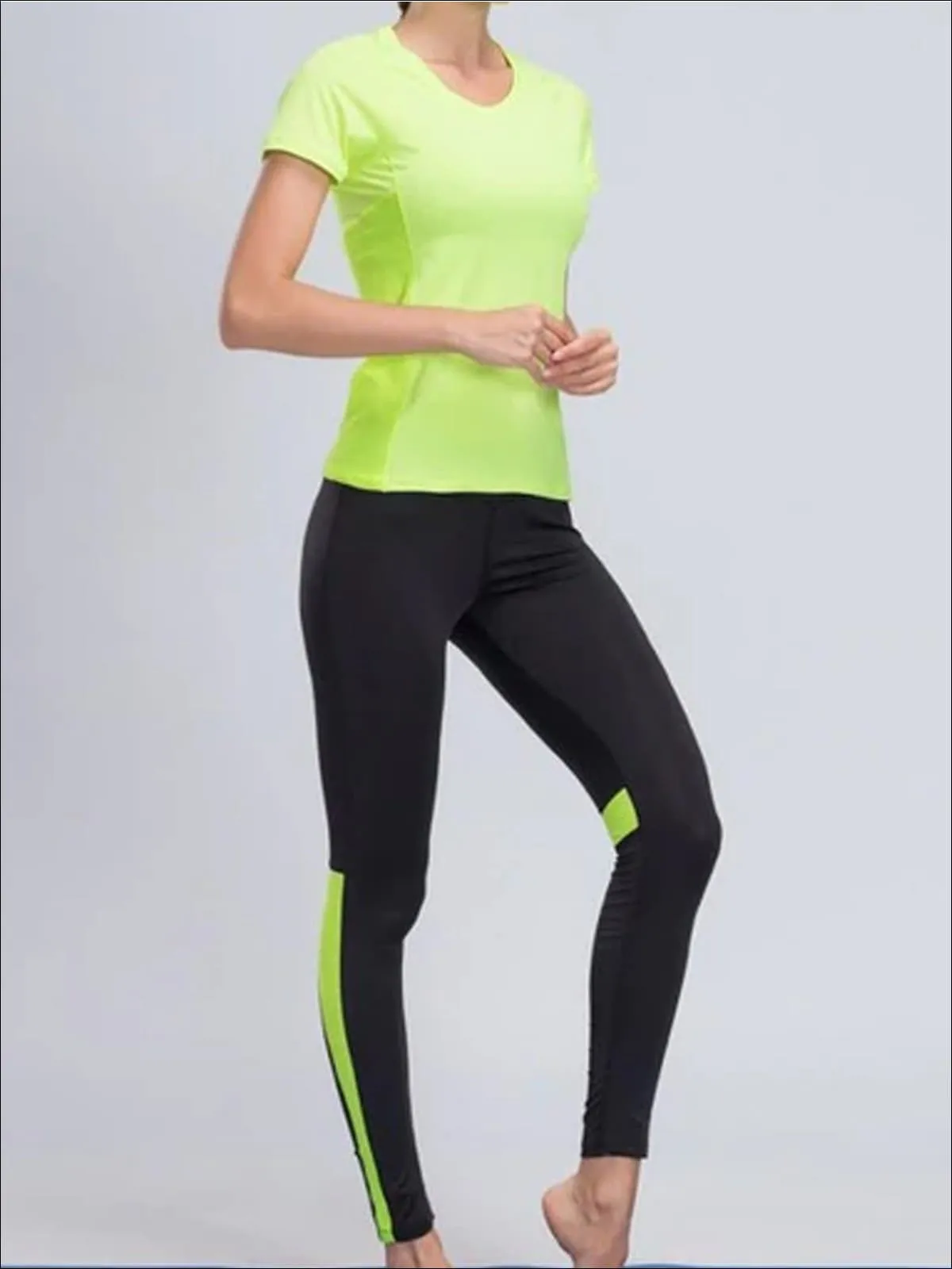 Women's Perforated Detail Workout Top And Legging Set